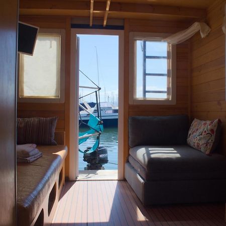מלון Houseboat קליארי מראה חיצוני תמונה